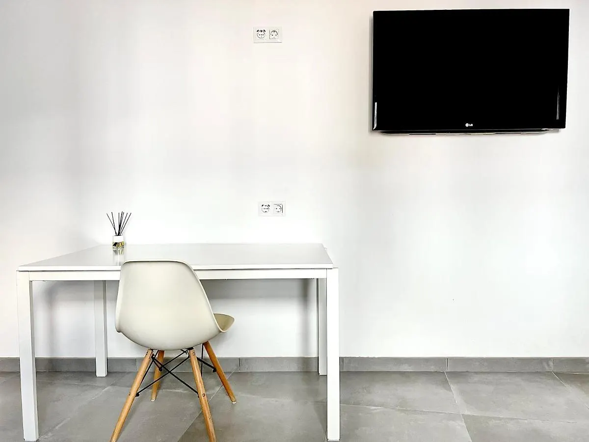 Easy Nerja House contacts
